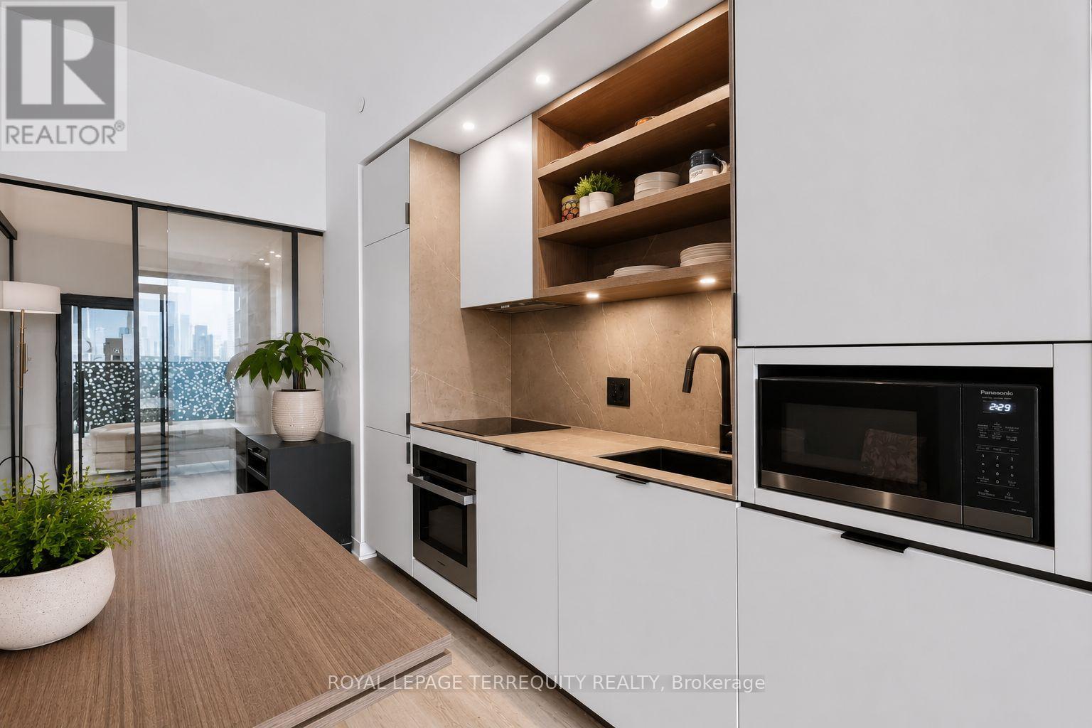 1804 - 55 Charles Street E, Toronto, Ontario  M4Y 0J1 - Photo 11 - C13628212