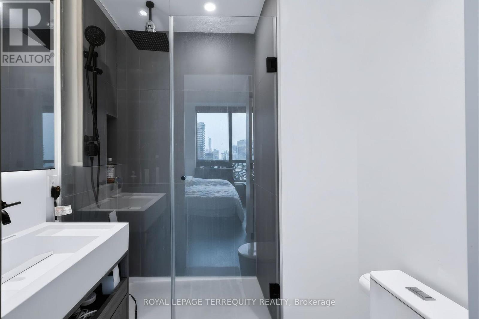 1804 - 55 Charles Street E, Toronto, Ontario  M4Y 0J1 - Photo 14 - C13628212