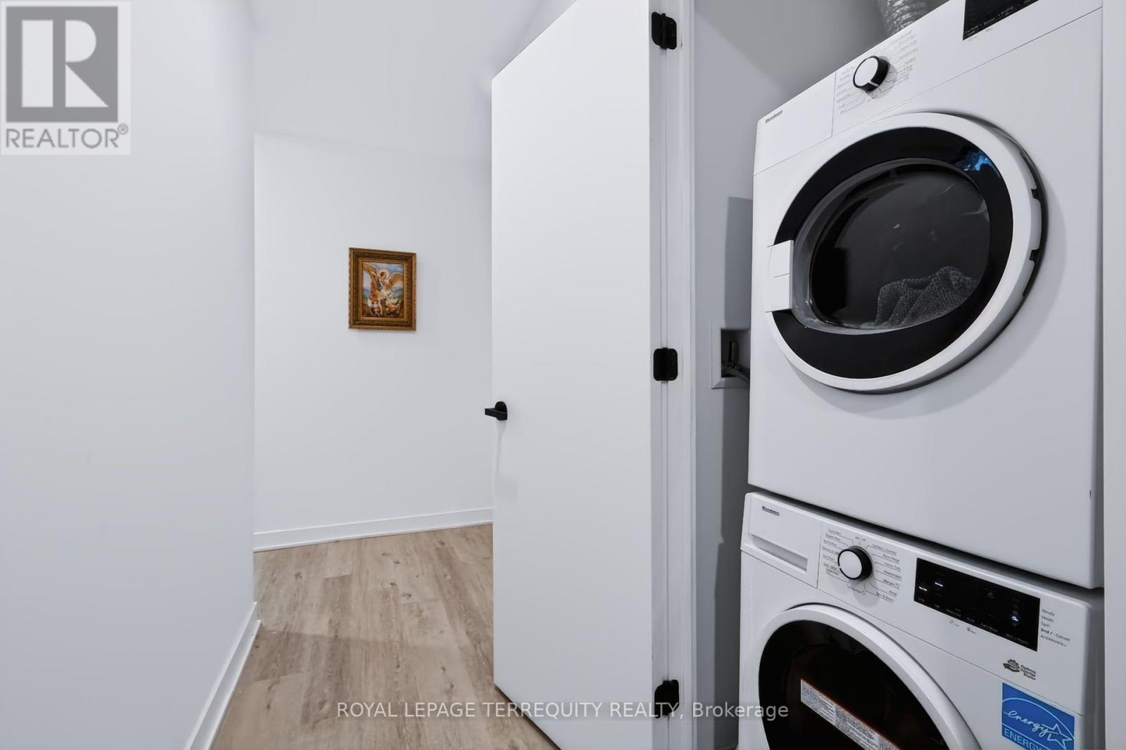 1804 - 55 Charles Street E, Toronto, Ontario  M4Y 0J1 - Photo 18 - C13628212