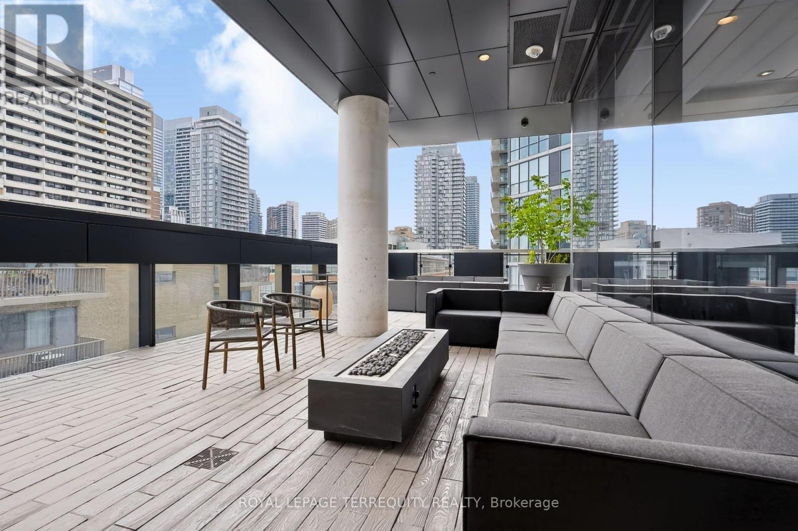 1804 - 55 Charles Street E, Toronto, Ontario  M4Y 0J1 - Photo 29 - C13628212