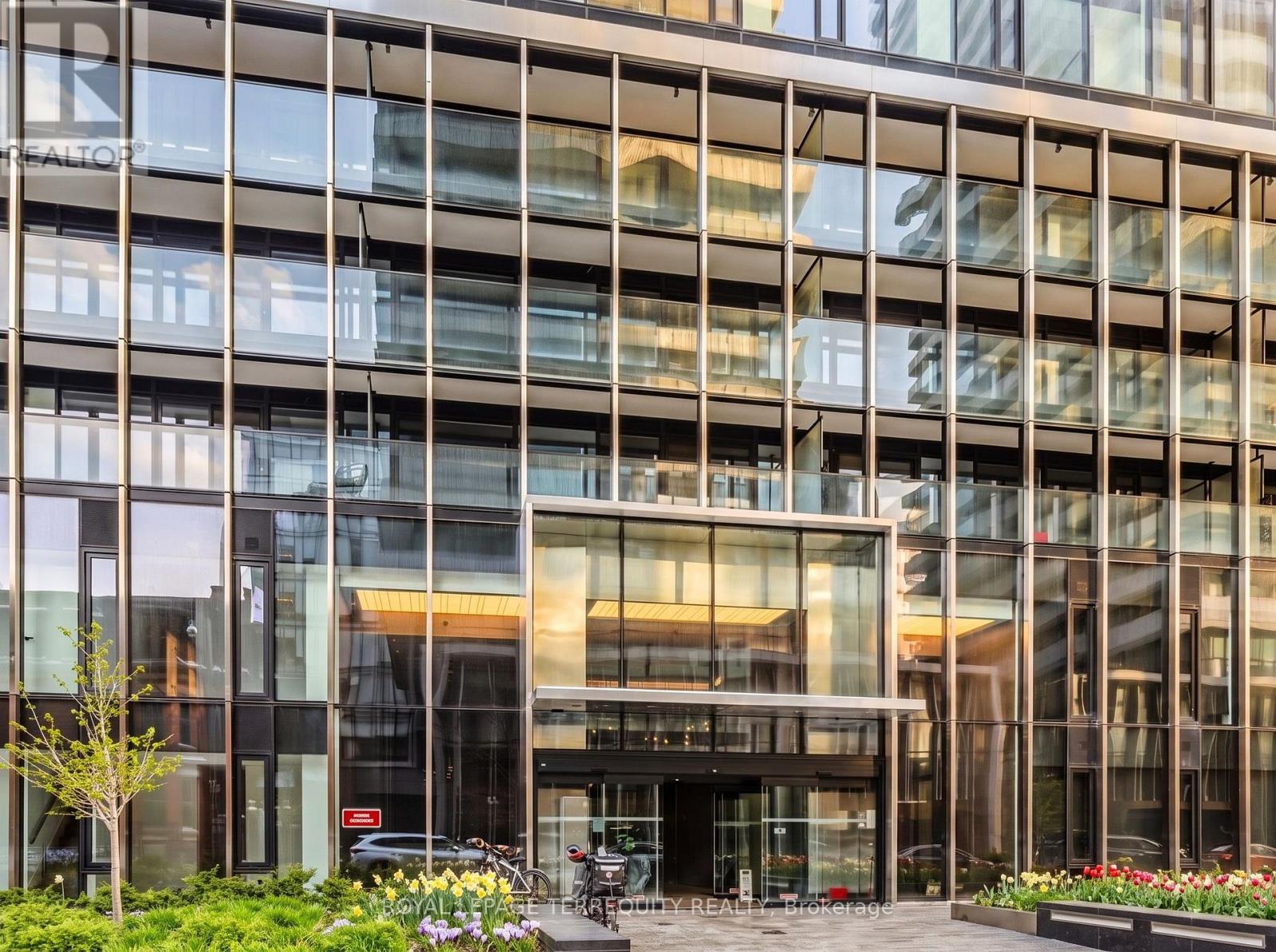 1804 - 55 Charles Street E, Toronto, Ontario  M4Y 0J1 - Photo 3 - C13628212