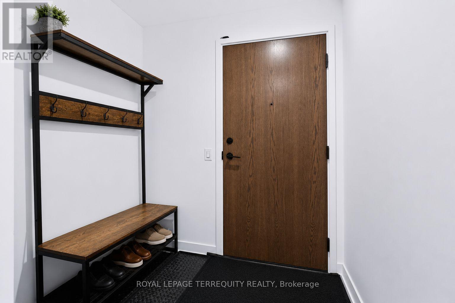 1804 - 55 Charles Street E, Toronto, Ontario  M4Y 0J1 - Photo 4 - C13628212