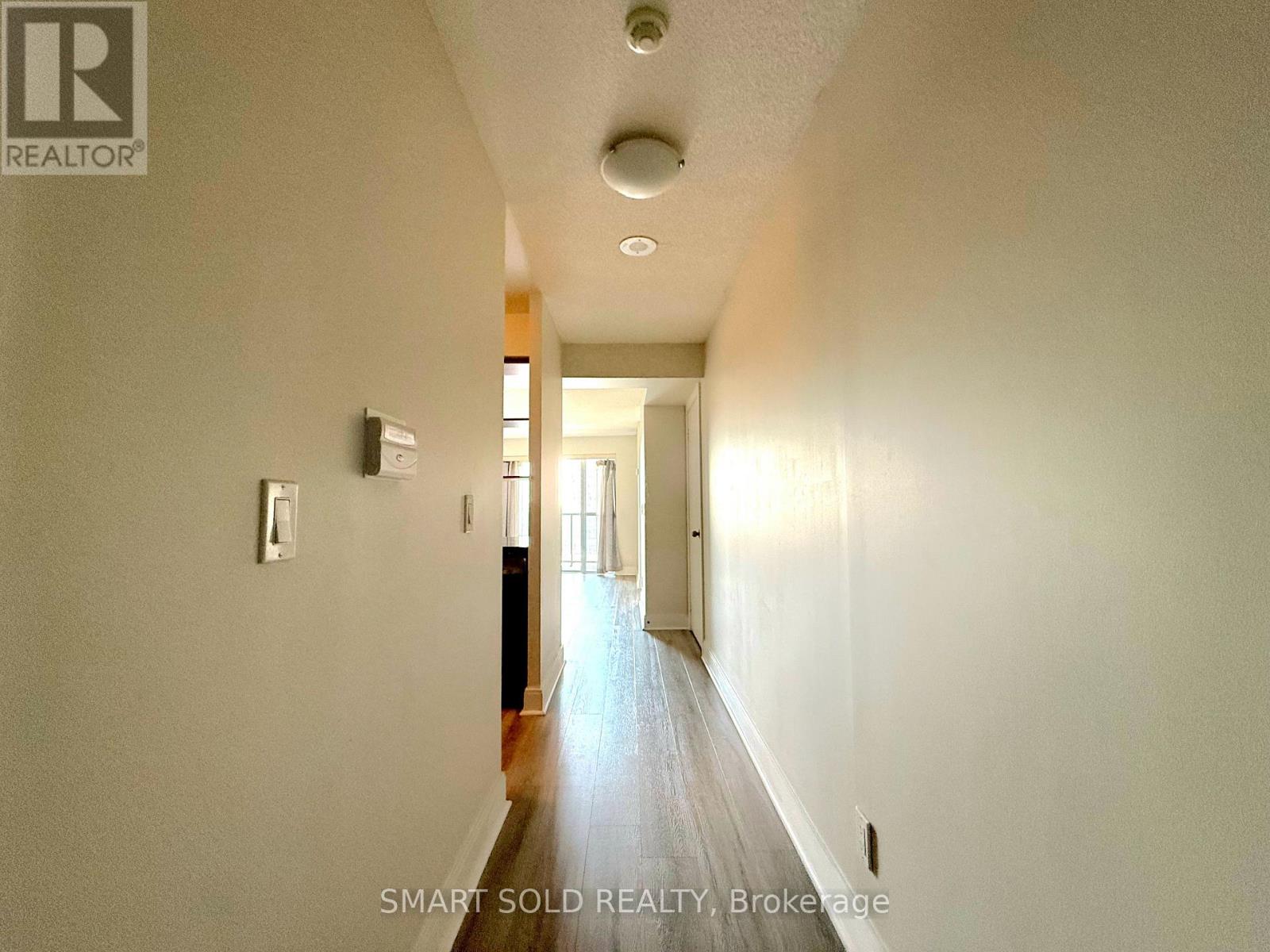 922 - 135 Village Green Square, Toronto, Ontario M1S 0G4 - Photo 3 - E13623382