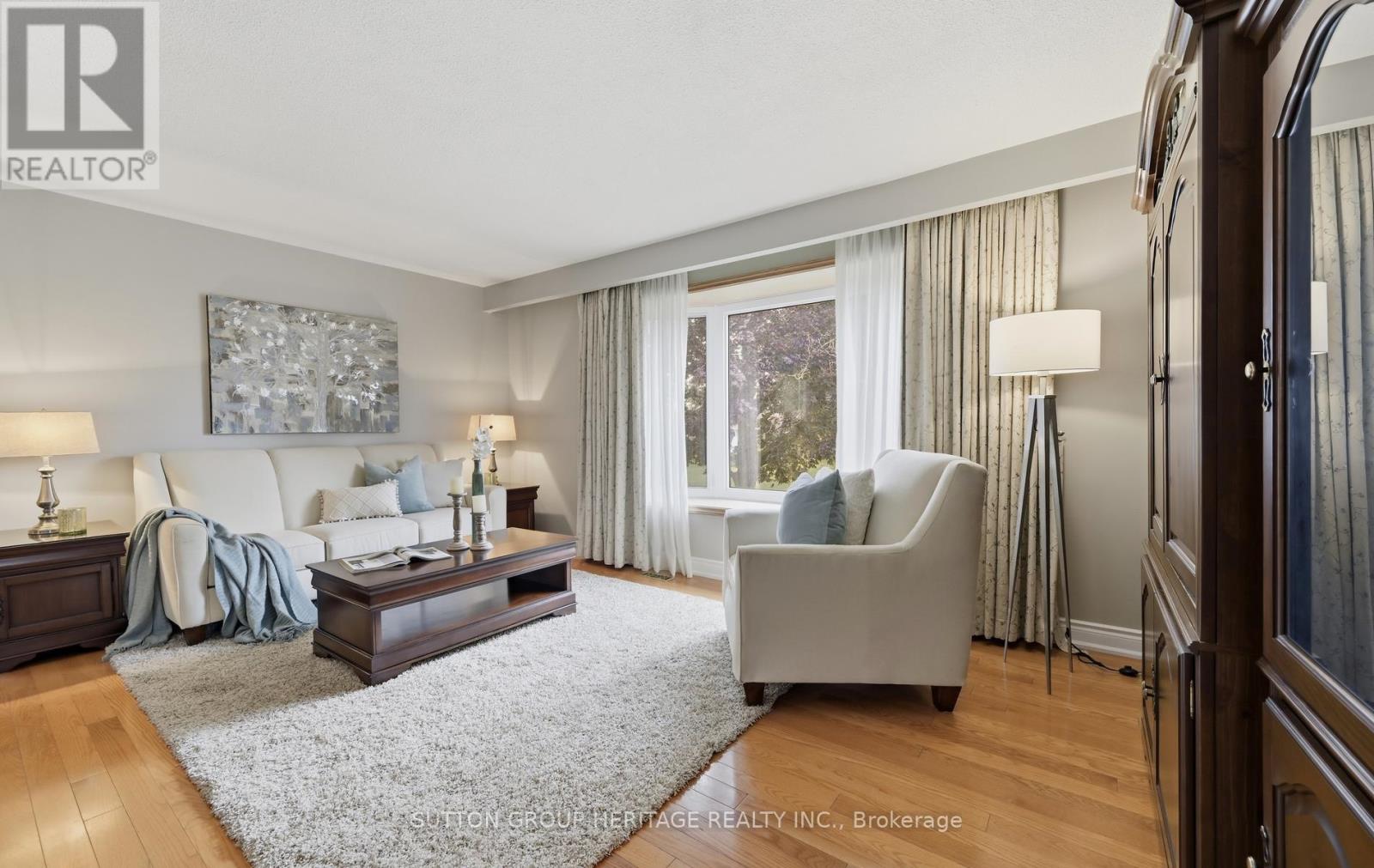 14 Gregory Road, Ajax, Ontario  L1S 3B4 - Photo 4 - E13628198