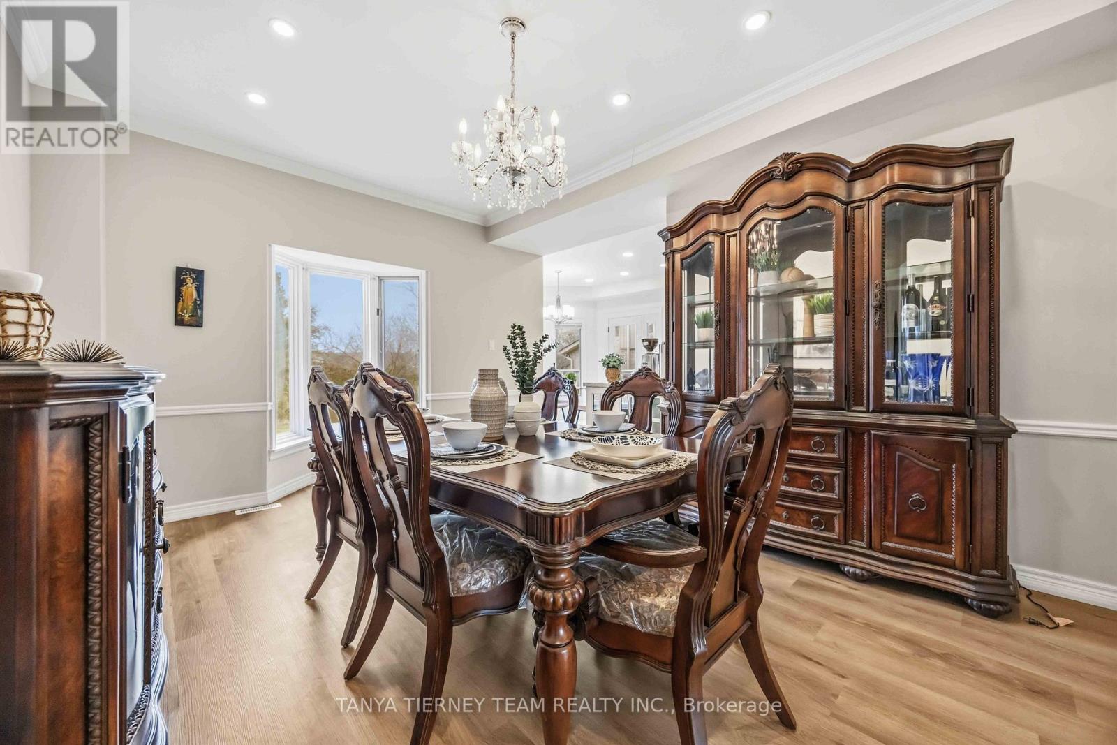 467 Oakwood Drive, Pickering, Ontario  L1W 2M8 - Photo 8 - E13628206