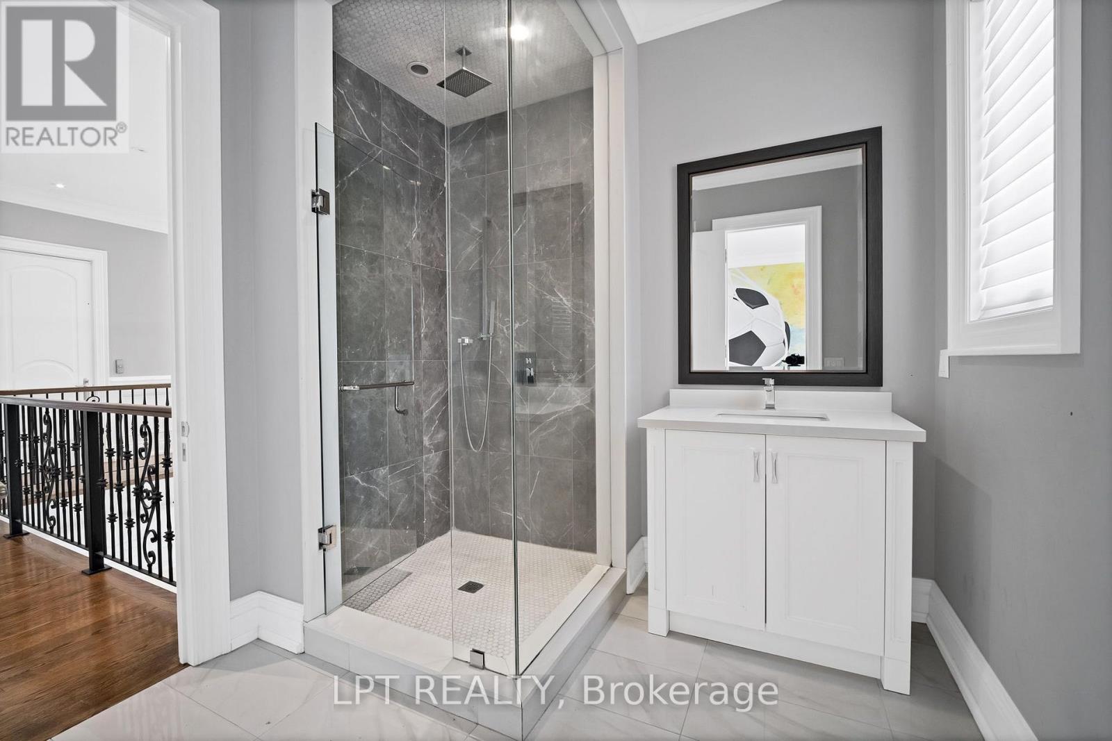 2 Poplar Drive, Richmond Hill, Ontario  L4E 2W5 - Photo 18 - N13628186