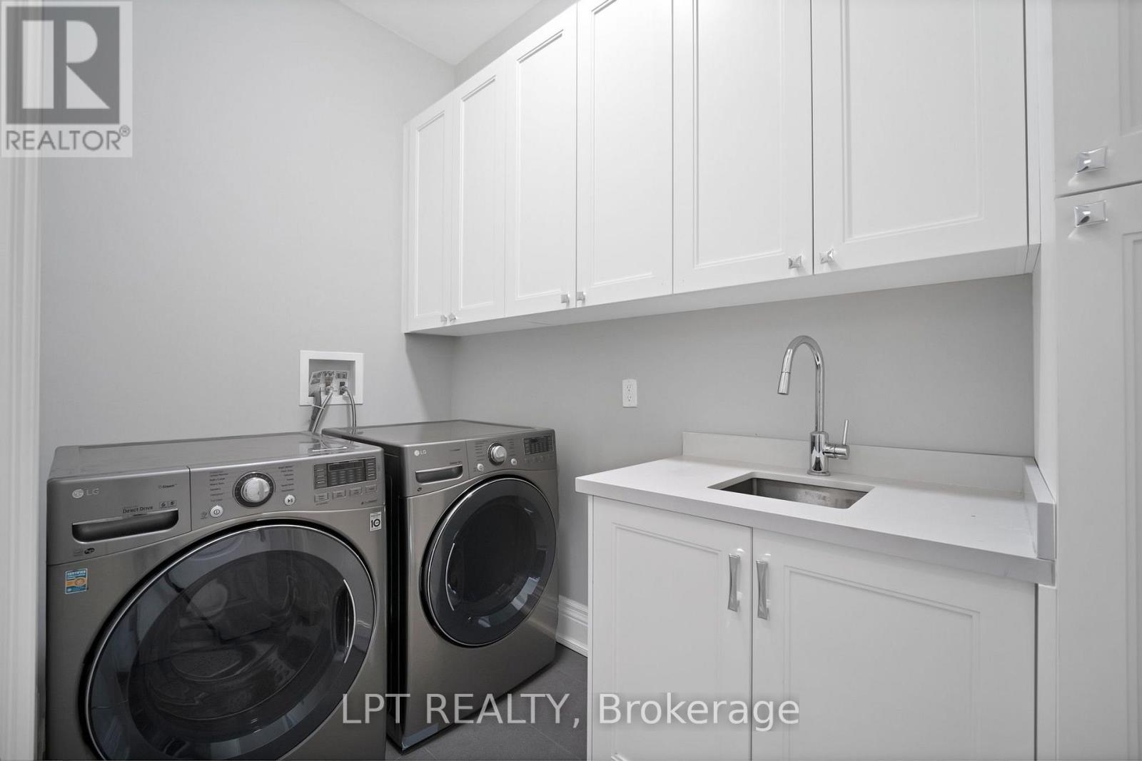 2 Poplar Drive, Richmond Hill, Ontario  L4E 2W5 - Photo 29 - N13628186