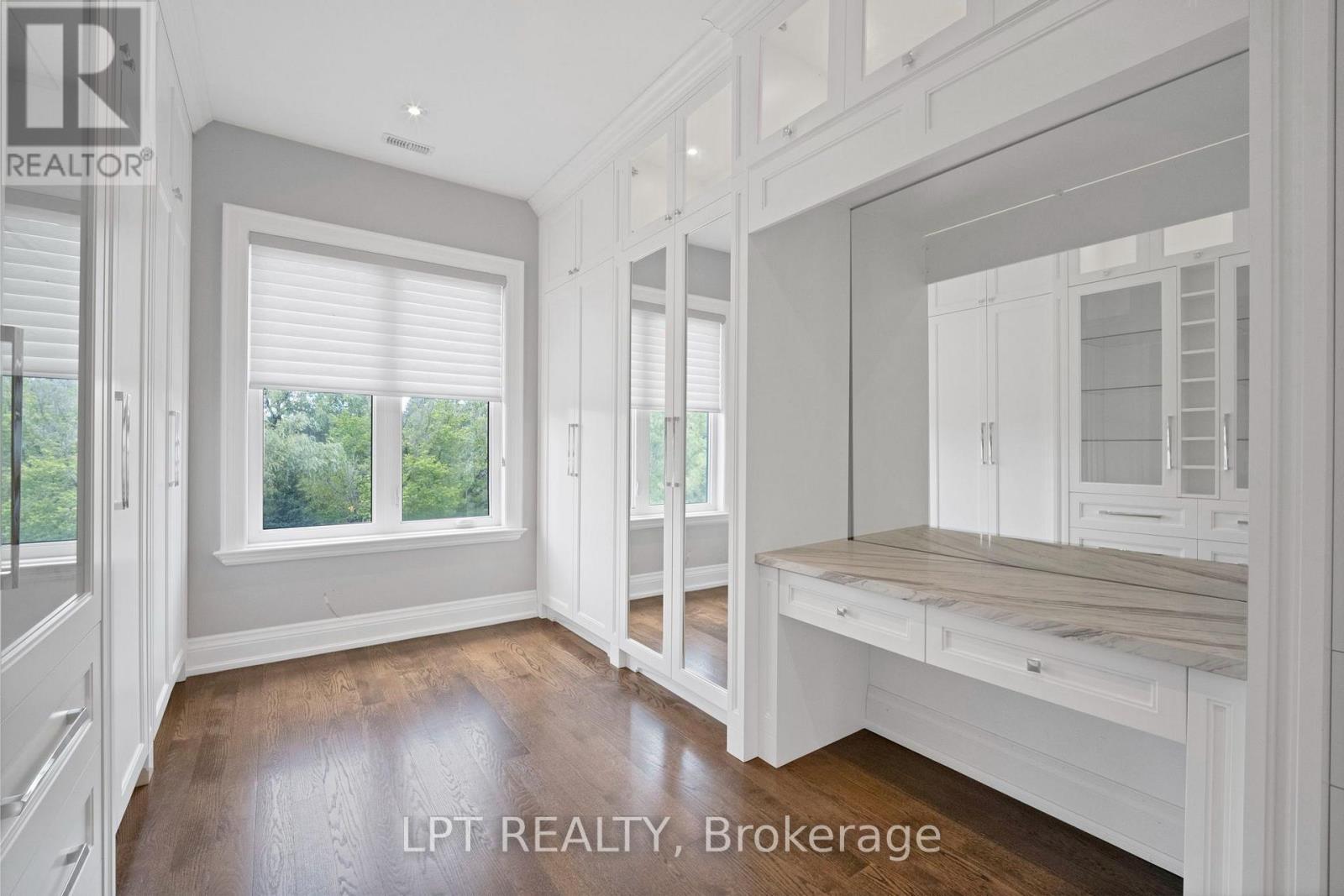 2 Poplar Drive, Richmond Hill, Ontario  L4E 2W5 - Photo 32 - N13628186