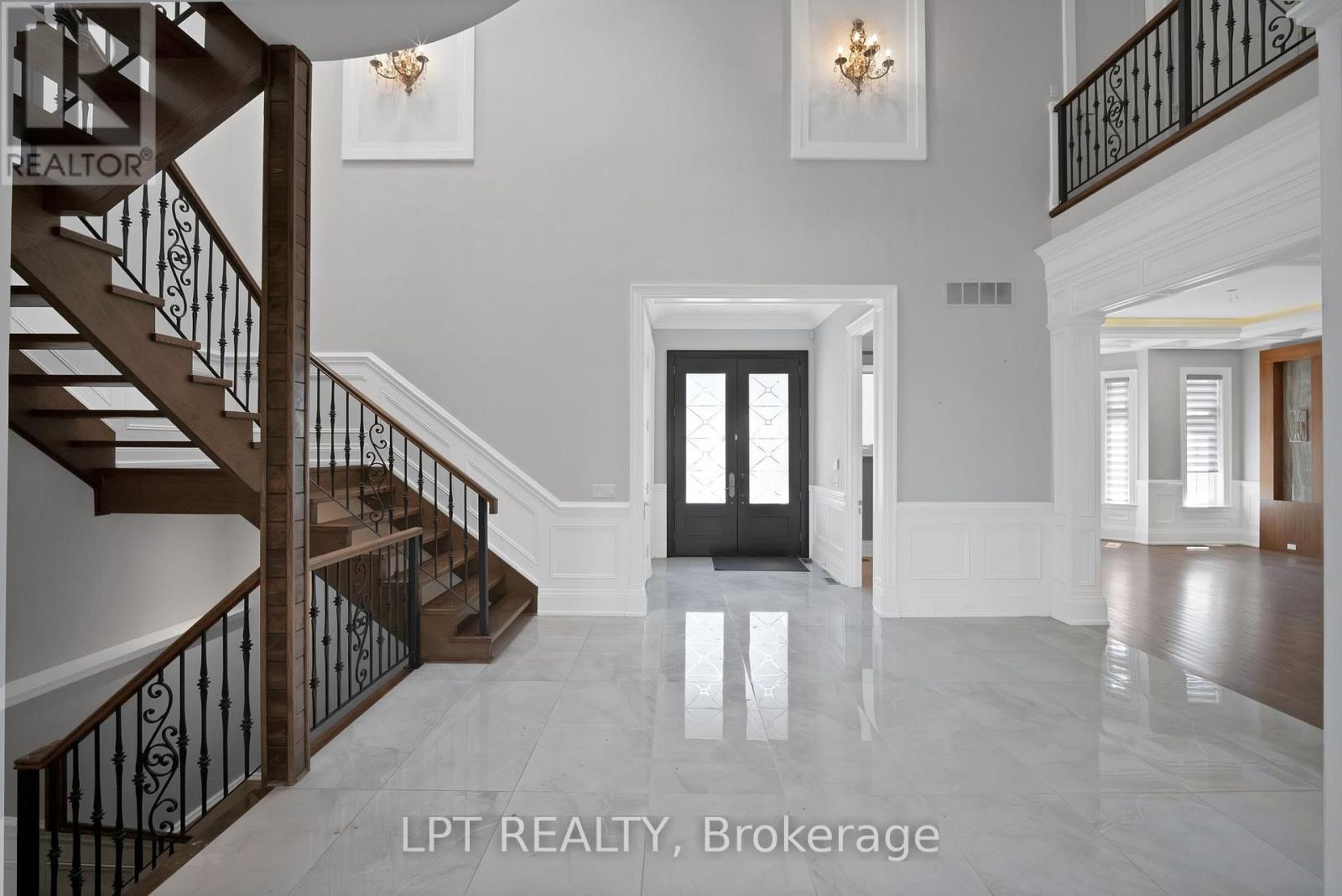 2 Poplar Drive, Richmond Hill, Ontario  L4E 2W5 - Photo 7 - N13628186