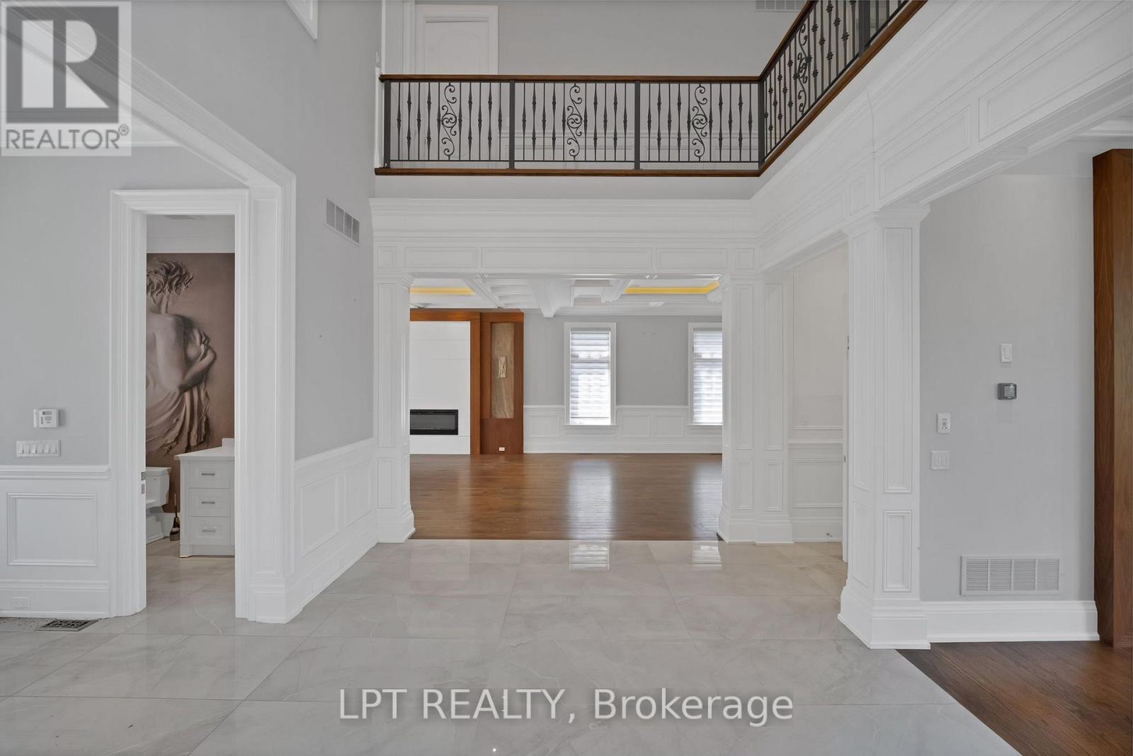 2 Poplar Drive, Richmond Hill, Ontario  L4E 2W5 - Photo 8 - N13628186