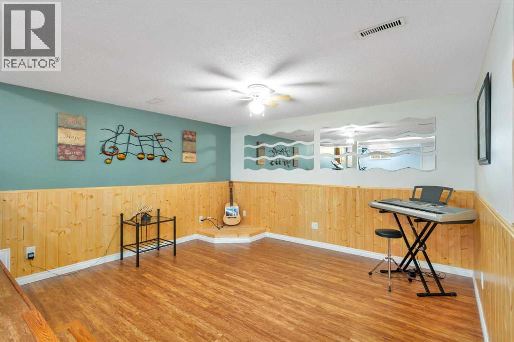 5108 49 Street, Clive, Alberta  T0C 0Y0 - Photo 22 - A2325429