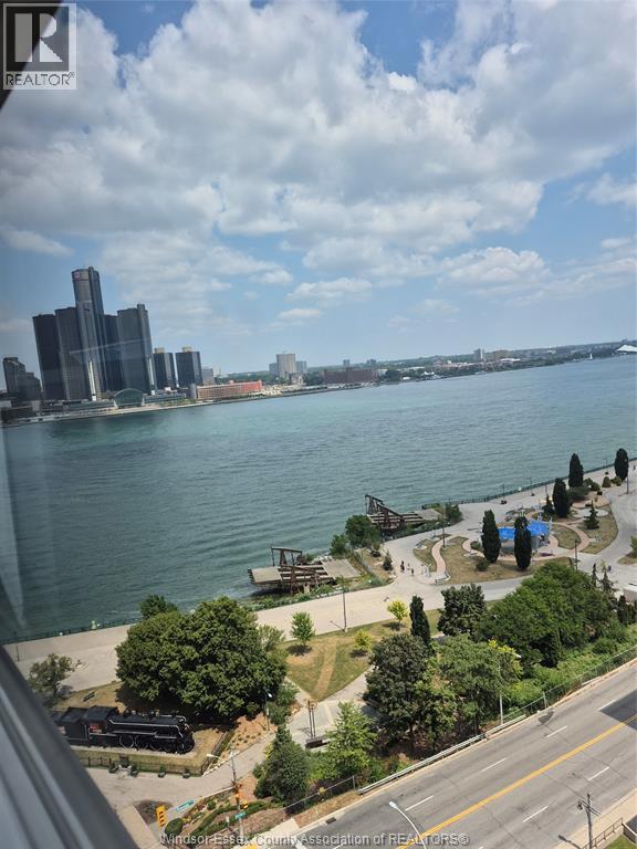 75 Riverside Drive East Unit# 1706, Windsor, Ontario  N9A 7C4 - Photo 4 - 26018332