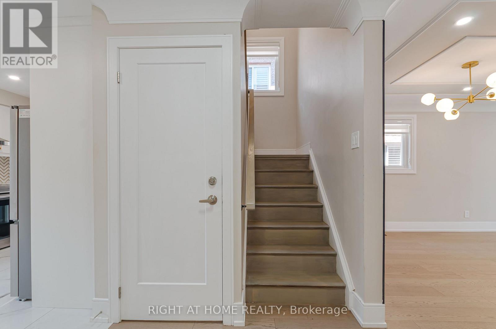 Main - 128 Twenty Second Street, Toronto, Ontario  M8V 3M4 - Photo 14 - W13628156