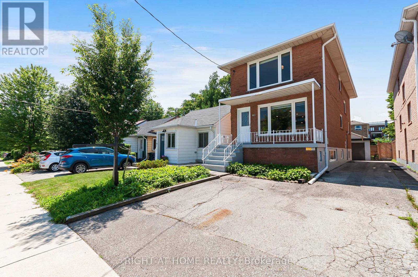 Main - 128 Twenty Second Street, Toronto, Ontario  M8V 3M4 - Photo 2 - W13628156