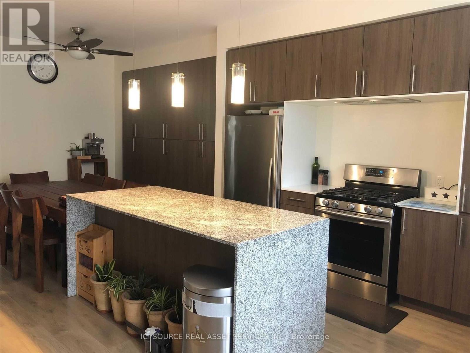 212 Squire Crescent, Oakville, Ontario  L6H 0L6 - Photo 4 - W13628190