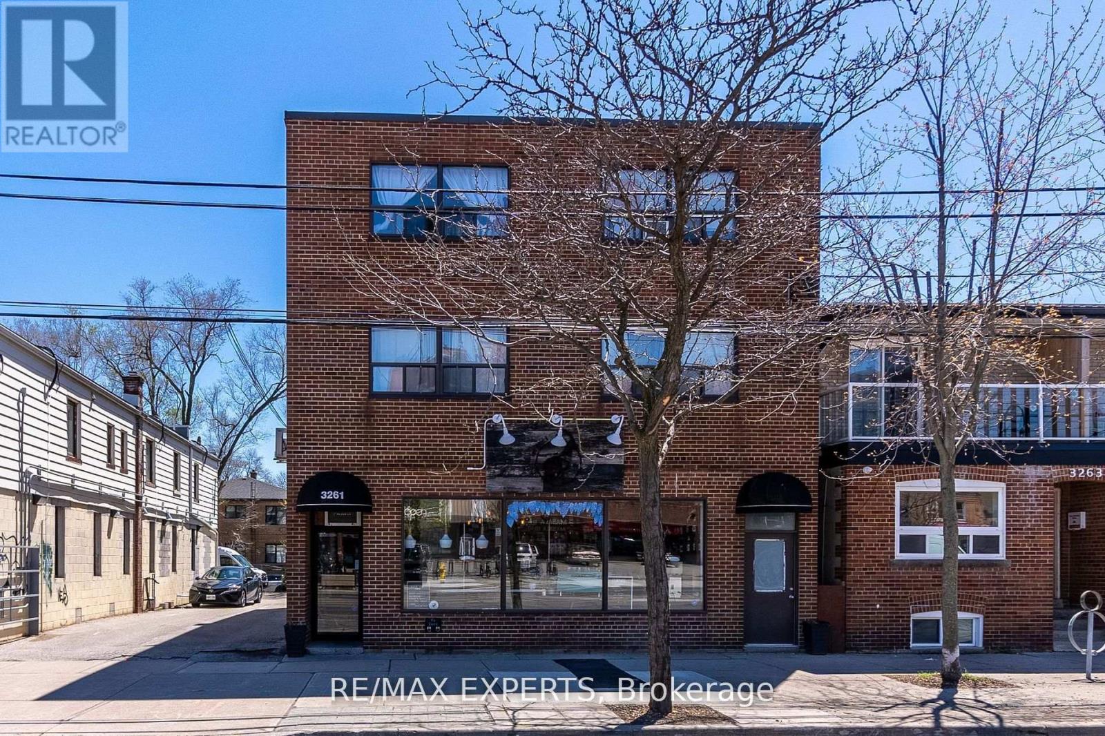 101 - 3261a Lakeshore Boulevard W, Toronto, Ontario  L4L 9A6 - Photo 2 - W13628202