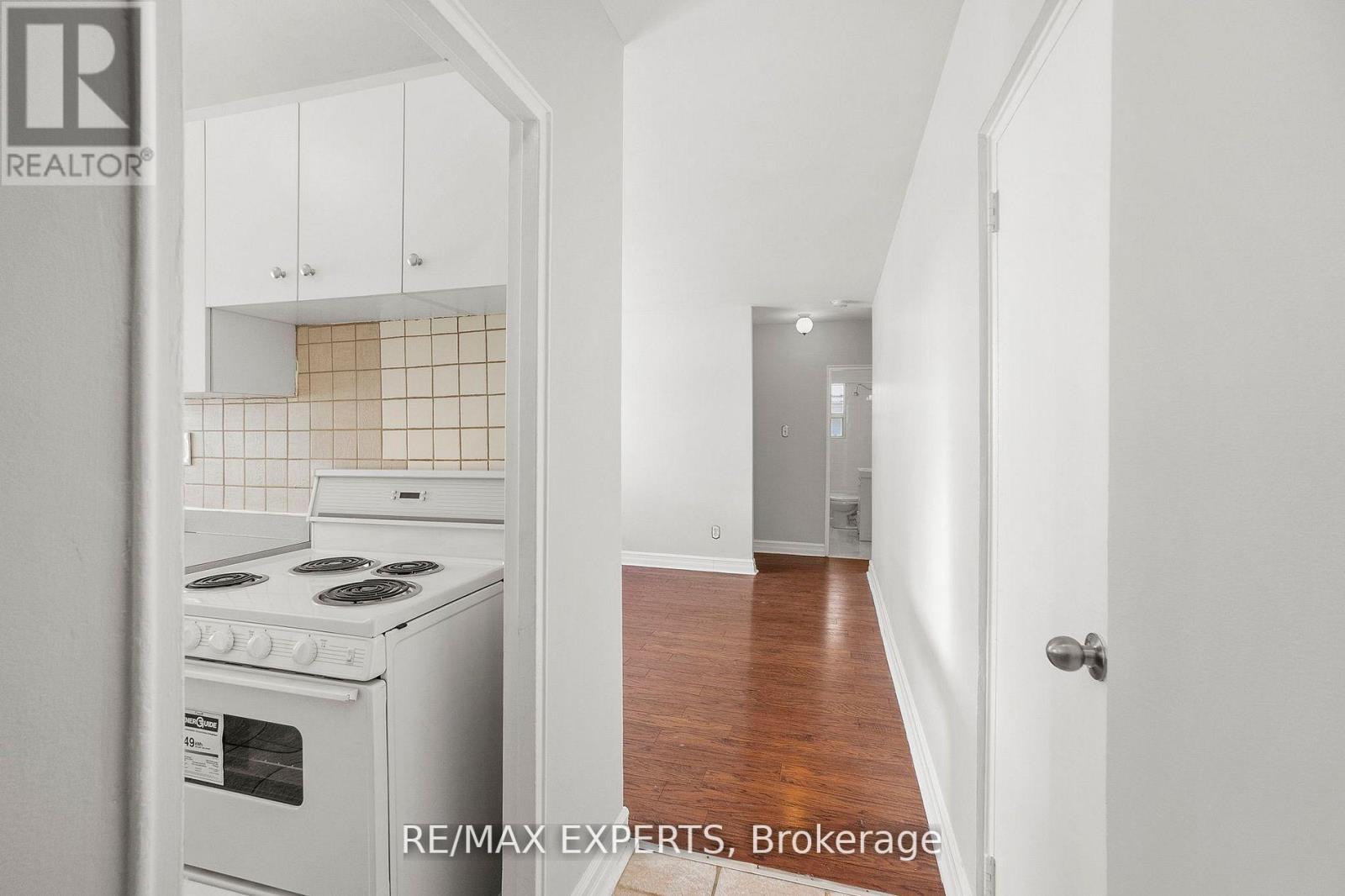 101 - 3261a Lakeshore Boulevard W, Toronto, Ontario  L4L 9A6 - Photo 7 - W13628202
