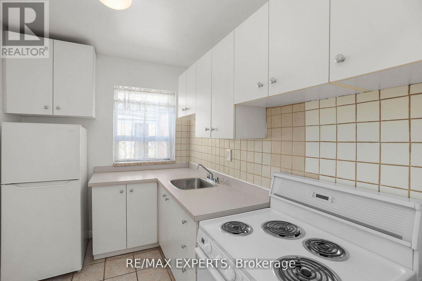 101 - 3261a Lakeshore Boulevard W, Toronto, Ontario  L4L 9A6 - Photo 9 - W13628202