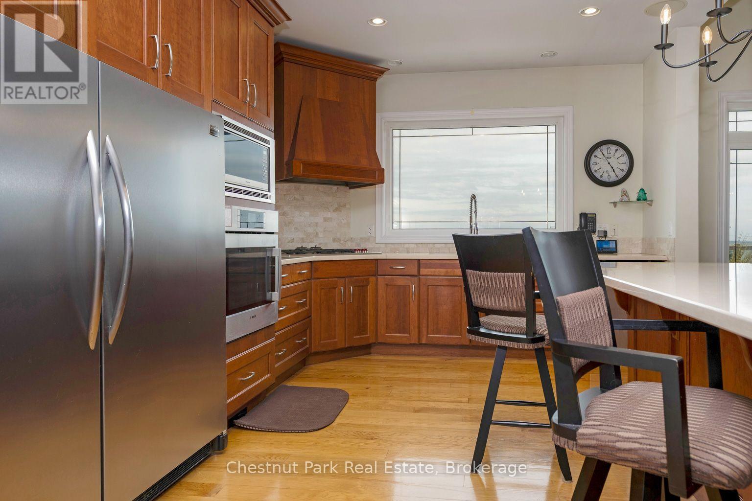 133 Lakeshore Road E, Blue Mountains, Ontario  L9Y 0N1 - Photo 34 - X13620988