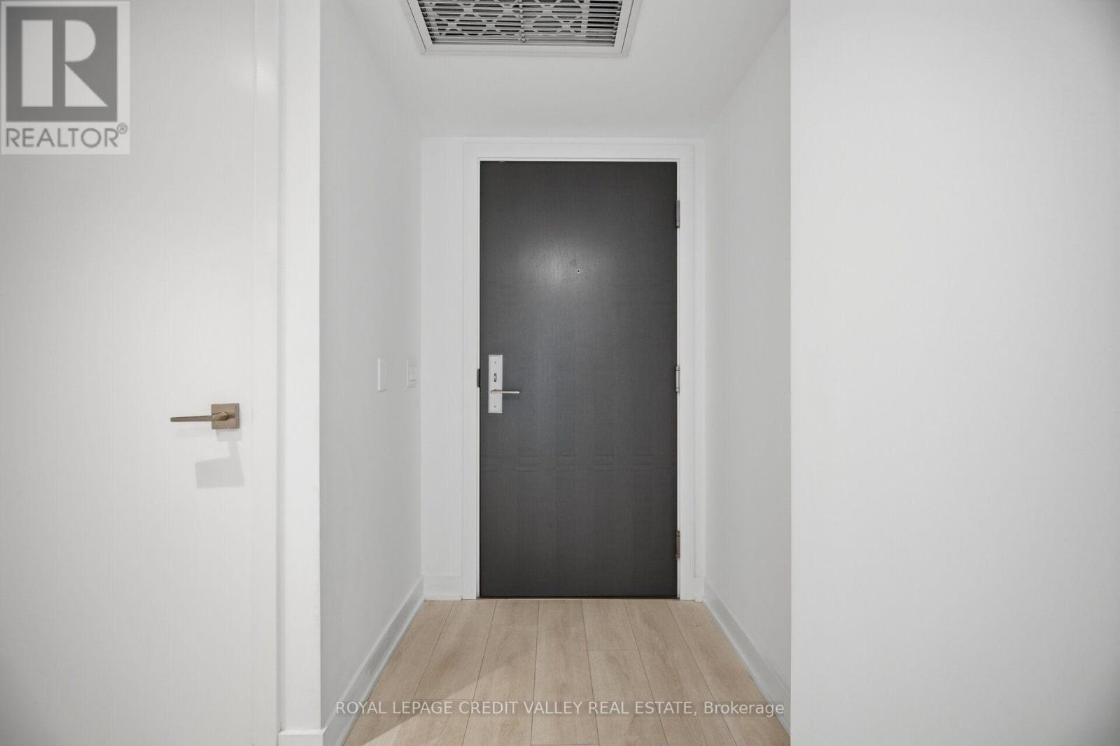1806 - 188 Cumberland Street, Toronto, Ontario  M5R 0B6 - Photo 10 - C13238996