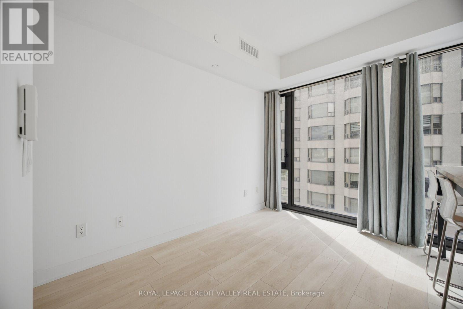 1806 - 188 Cumberland Street, Toronto, Ontario  M5R 0B6 - Photo 13 - C13238996
