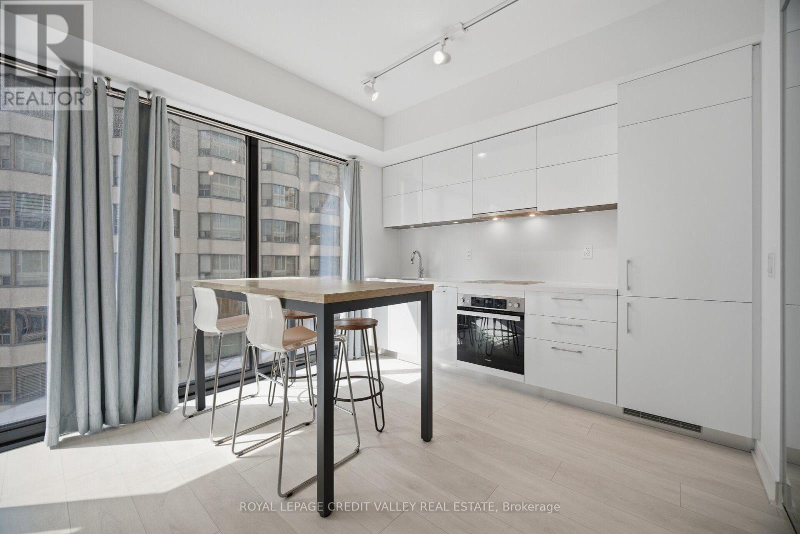 1806 - 188 Cumberland Street, Toronto, Ontario  M5R 0B6 - Photo 19 - C13238996