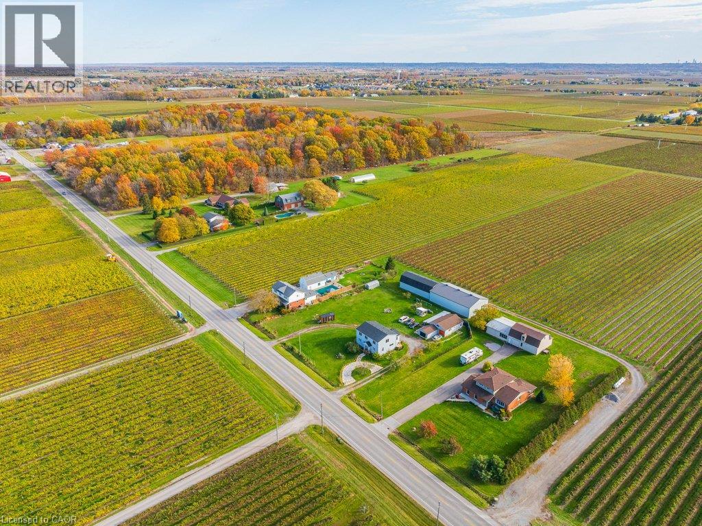 165 East & West Line, Niagara-On-The-Lake, Ontario  L0S 1J0 - Photo 3 - 40852719