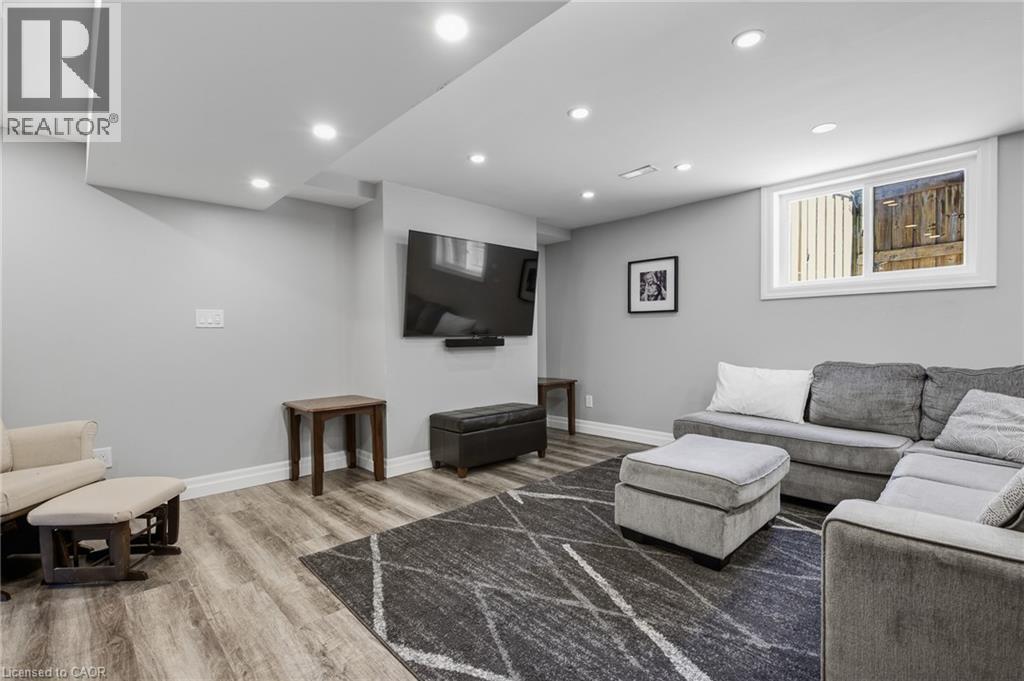 936 Dunblane Court, Kitchener, Ontario  N2R 1W9 - Photo 35 - 40852445