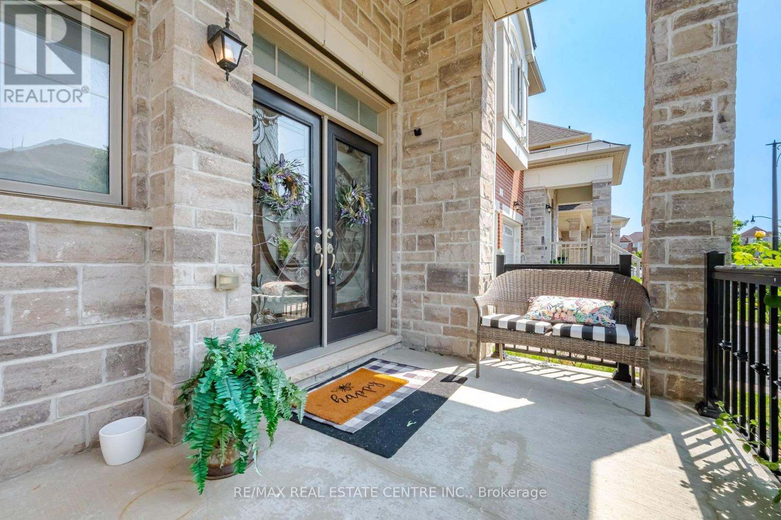 15 Provost Trail, Brampton, Ontario  L6Y 6E7 - Photo 3 - W13616052