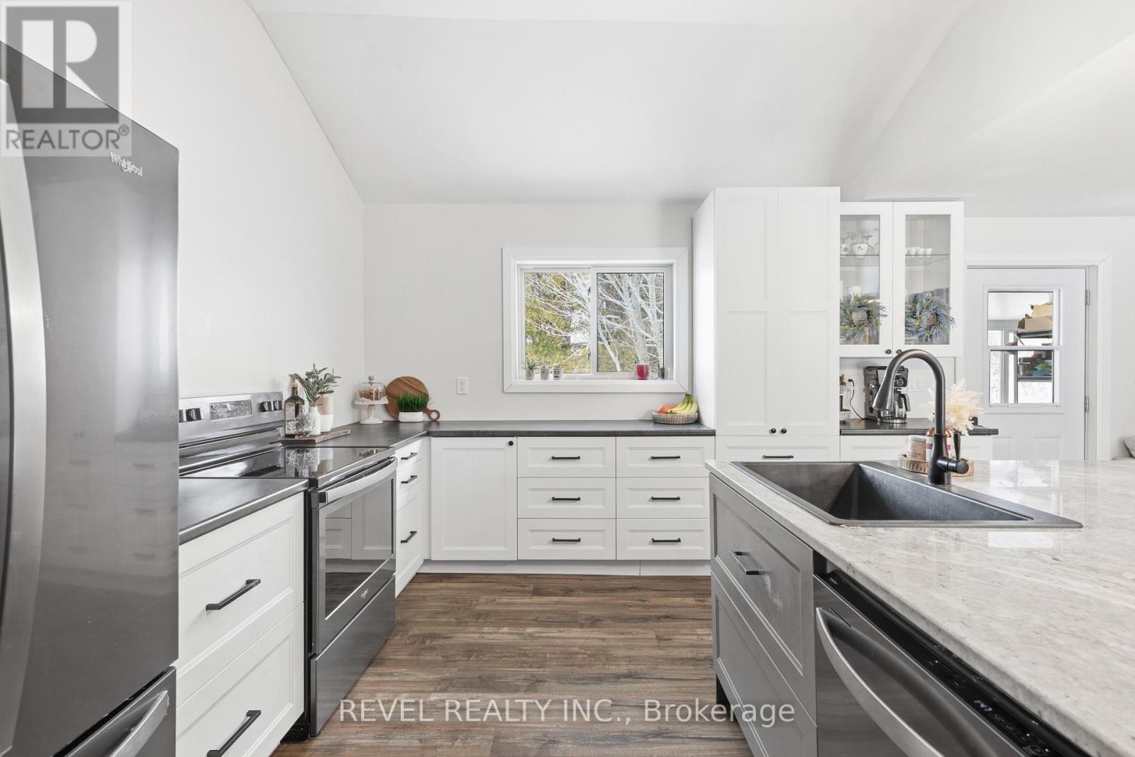 122 Mcguire Beach Road, Kawartha Lakes, Ontario  K0M 2B0 - Photo 13 - X13628314