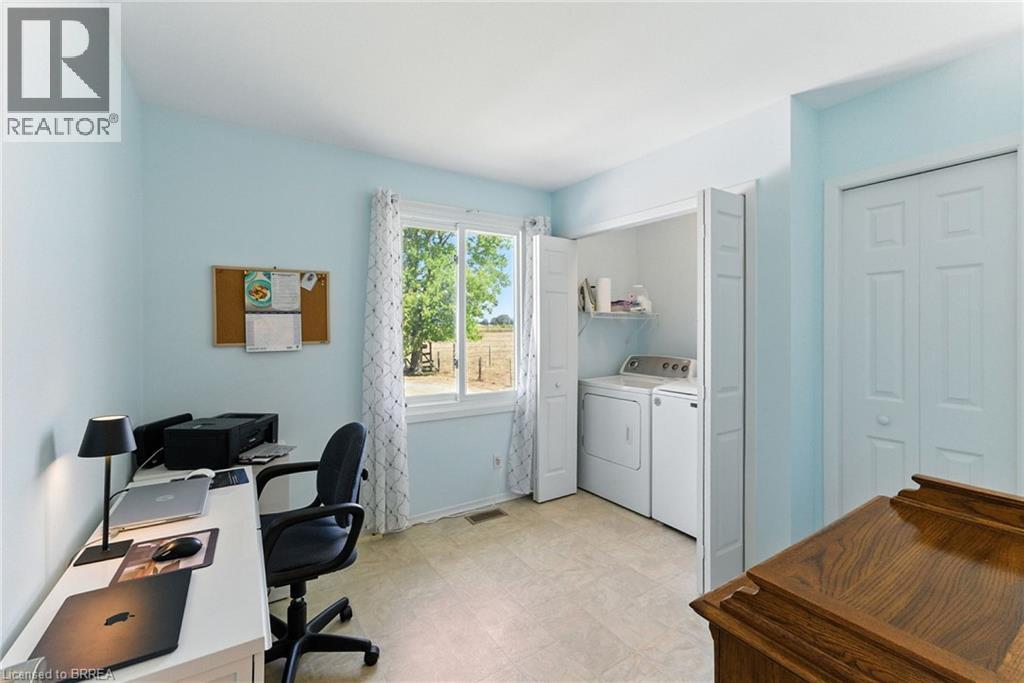 207 Robinson Road, Brantford, Ontario  N3T 5L7 - Photo 18 - 40835463