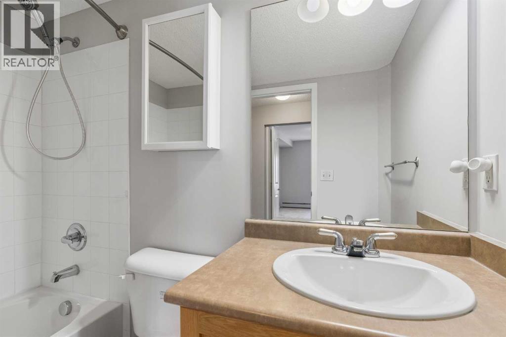 7207, 304 Mackenzie Way SW, Airdrie, Alberta T4B 3H7 - Photo 20 - A2330496