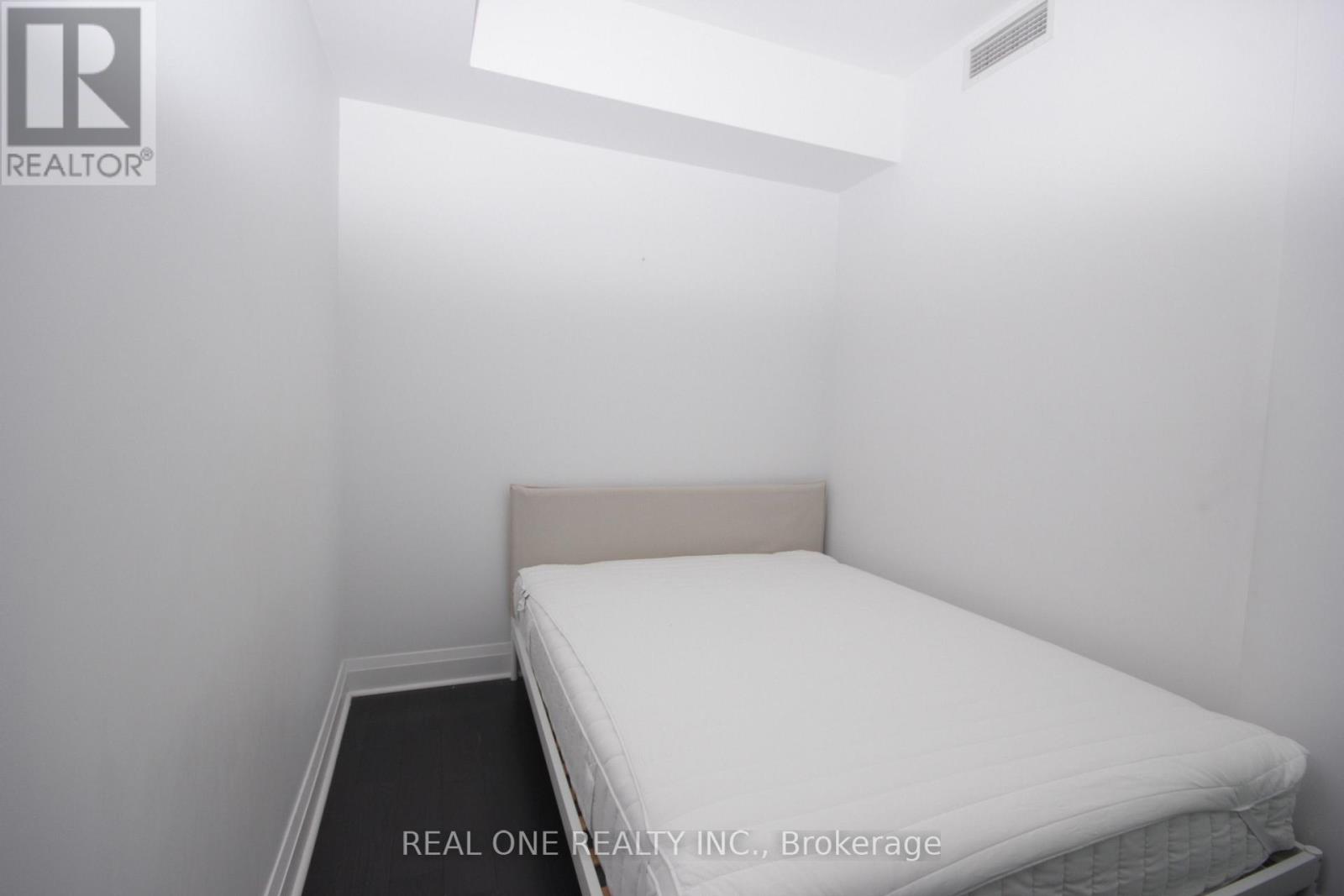 1003 - 65 St Mary Street, Toronto, Ontario  M5S 0A6 - Photo 11 - C13628280
