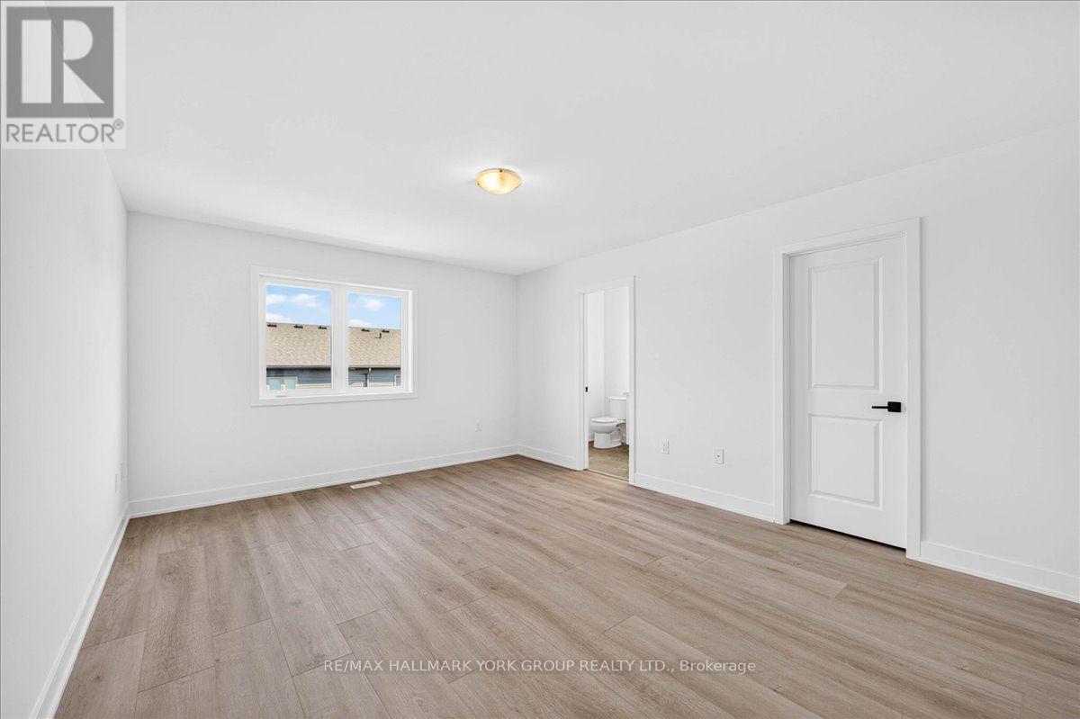 46 Mcaush Street, Barrie, Ontario  L9J 1C8 - Photo 11 - S13628292