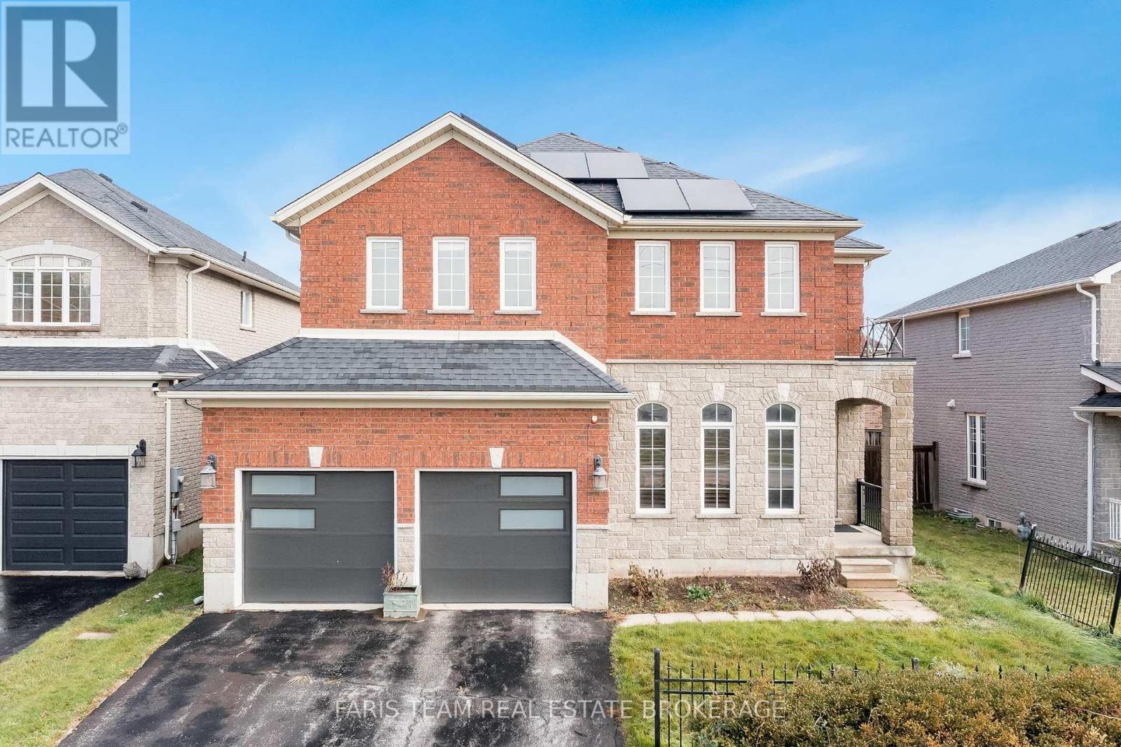 3 PRINCE WILLIAM WAY, Barrie, Ontario