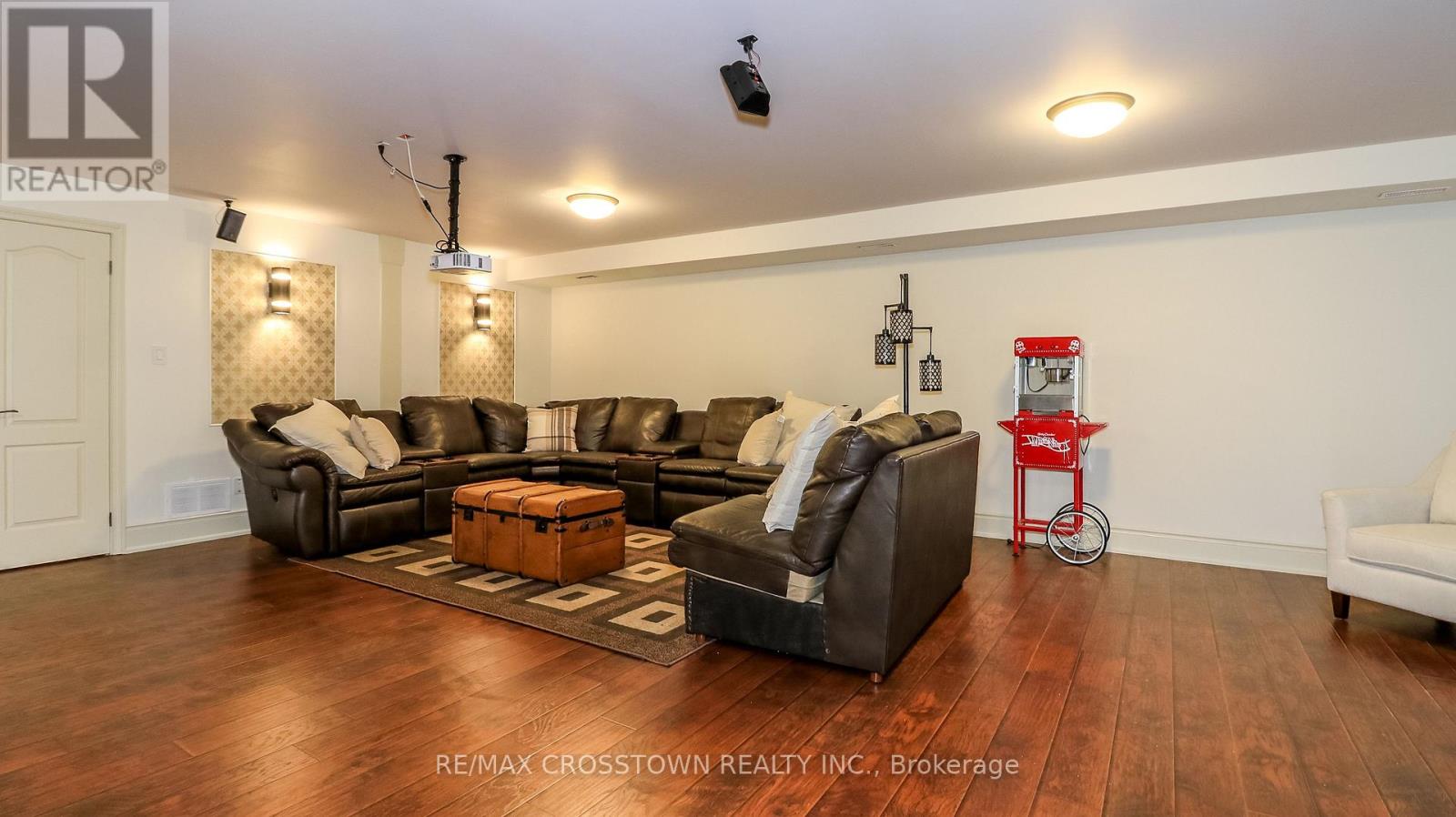 183 Lakeshore Road W, Oro-Medonte, Ontario  L0L 2E0 - Photo 39 - S13628308
