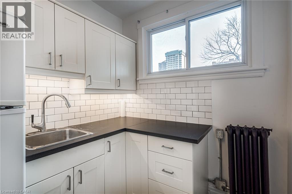 285 King Street W Unit# 10, Hamilton, Ontario  L8P 1B2 - Photo 12 - 40852575