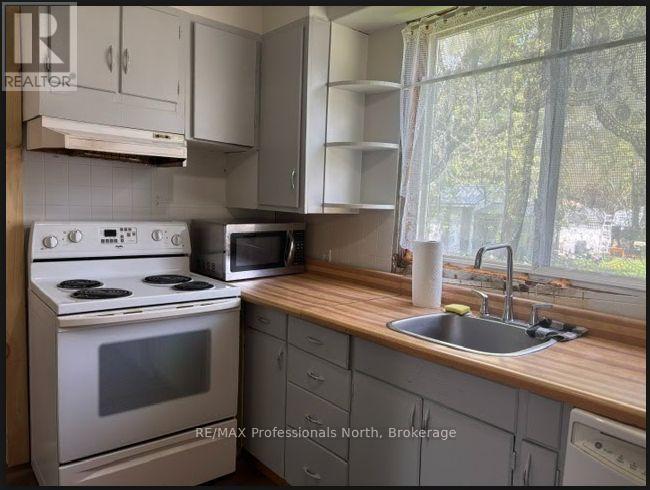 14 Chandos Street, Minden Hills, Ontario  K0M 2K0 - Photo 12 - X13628222