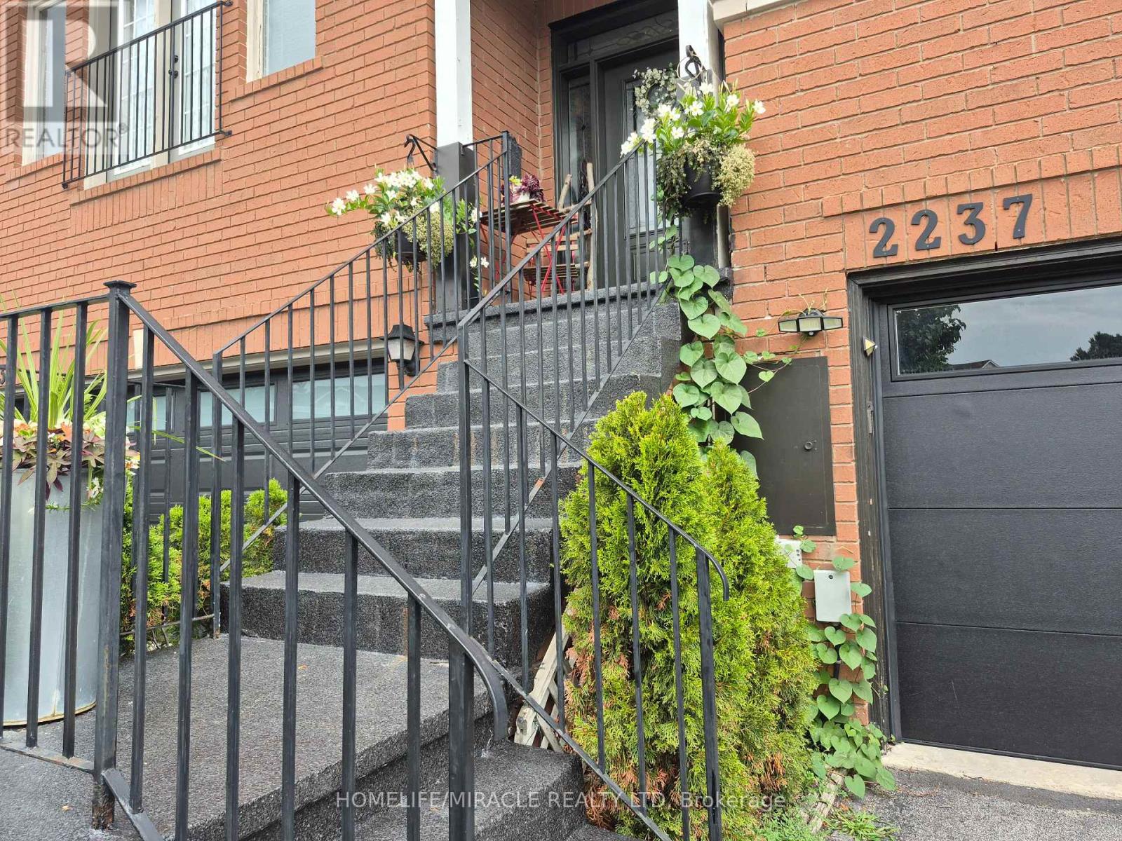 2237 PRESCOTT PLACE, Burlington, Ontario