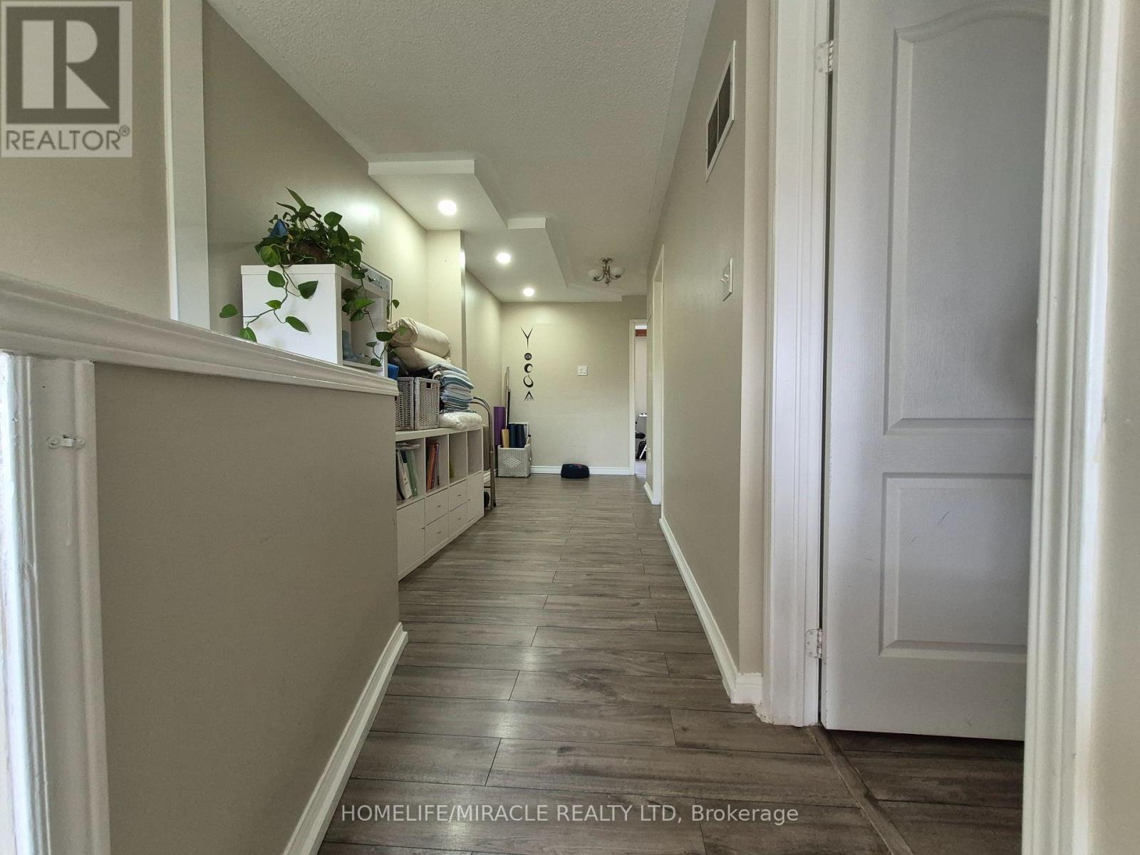 2237 Prescott Place, Burlington, Ontario  L7L 6L3 - Photo 19 - W13628220