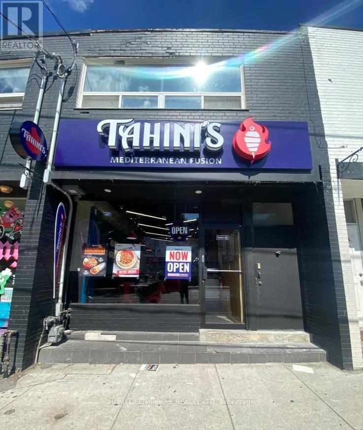 1660 QUEEN STREET W, Toronto, Ontario