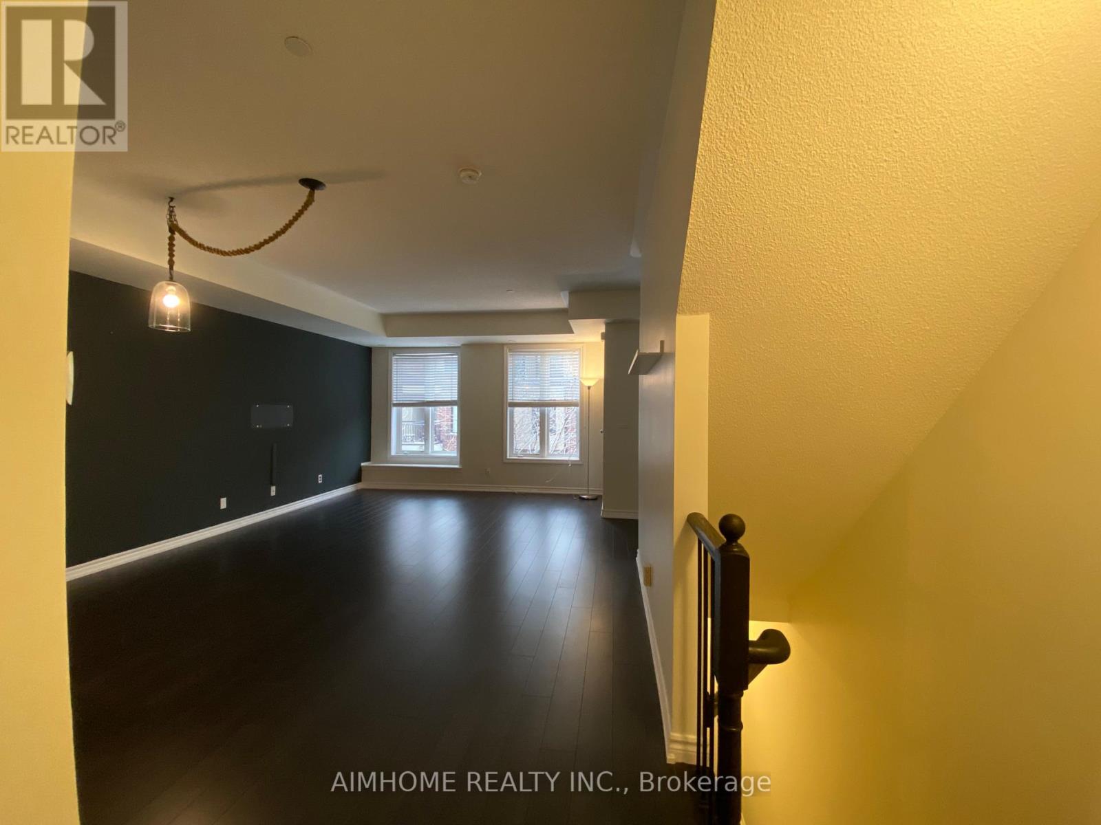 59 - 130 Twenty Fourth Street, Toronto, Ontario  M8V 3N7 - Photo 4 - W13628232