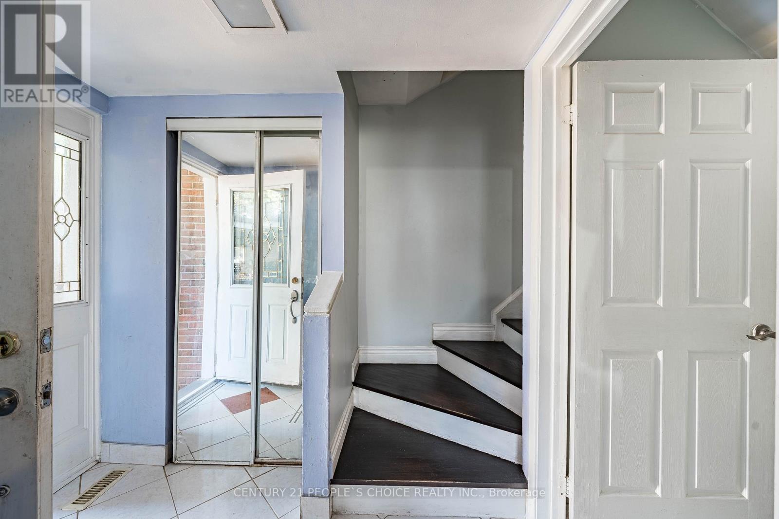 2 - 242 John Garland Boulevard, Toronto, Ontario M9V 1N8 - Photo 27 - W13628270