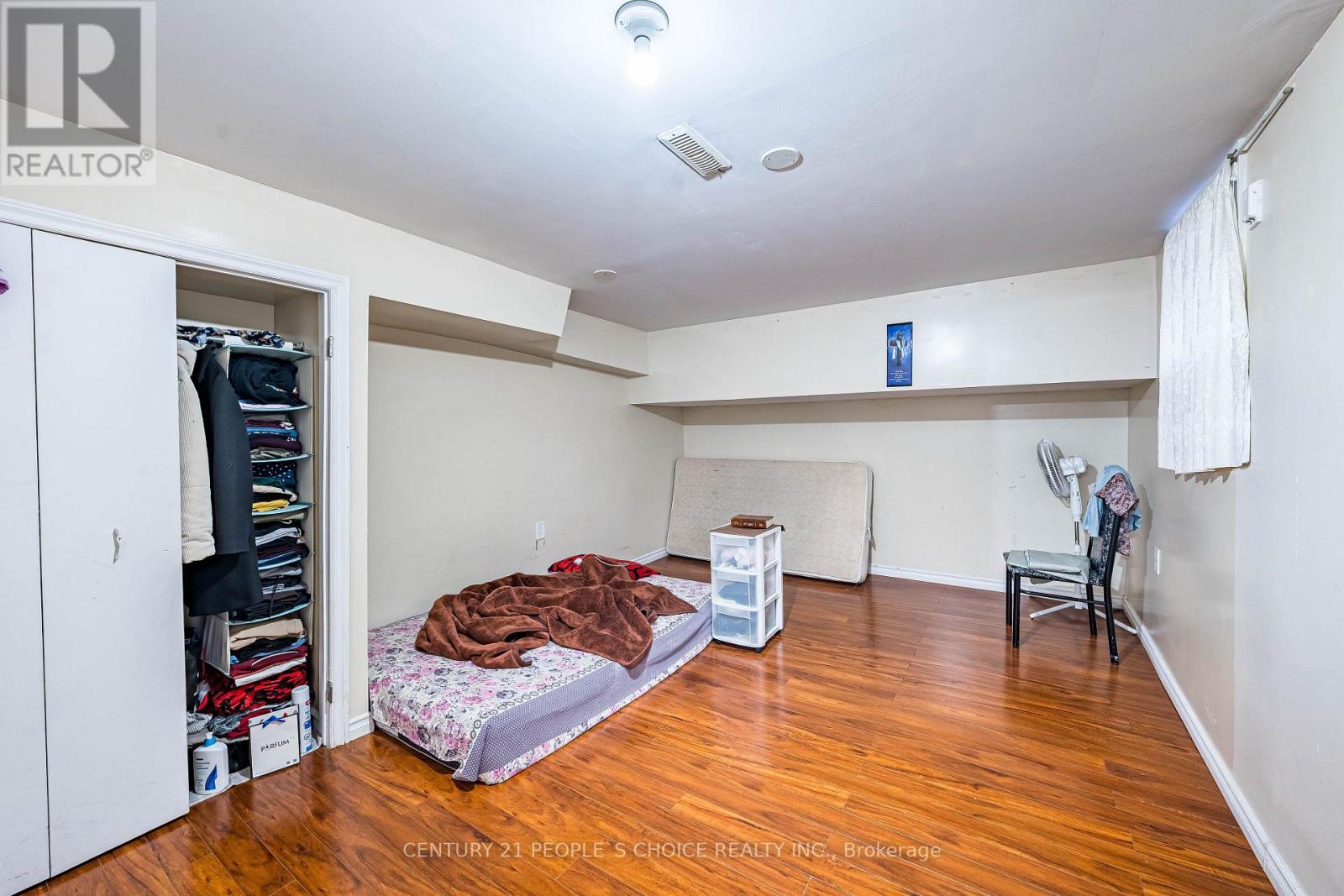 2 - 242 John Garland Boulevard, Toronto, Ontario M9V 1N8 - Photo 5 - W13628270