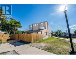 2 - 242 JOHN GARLAND BOULEVARD, Toronto, Ontario