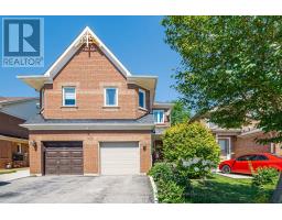 8 PRESSED BRICK DRIVE, Brampton, Ontario