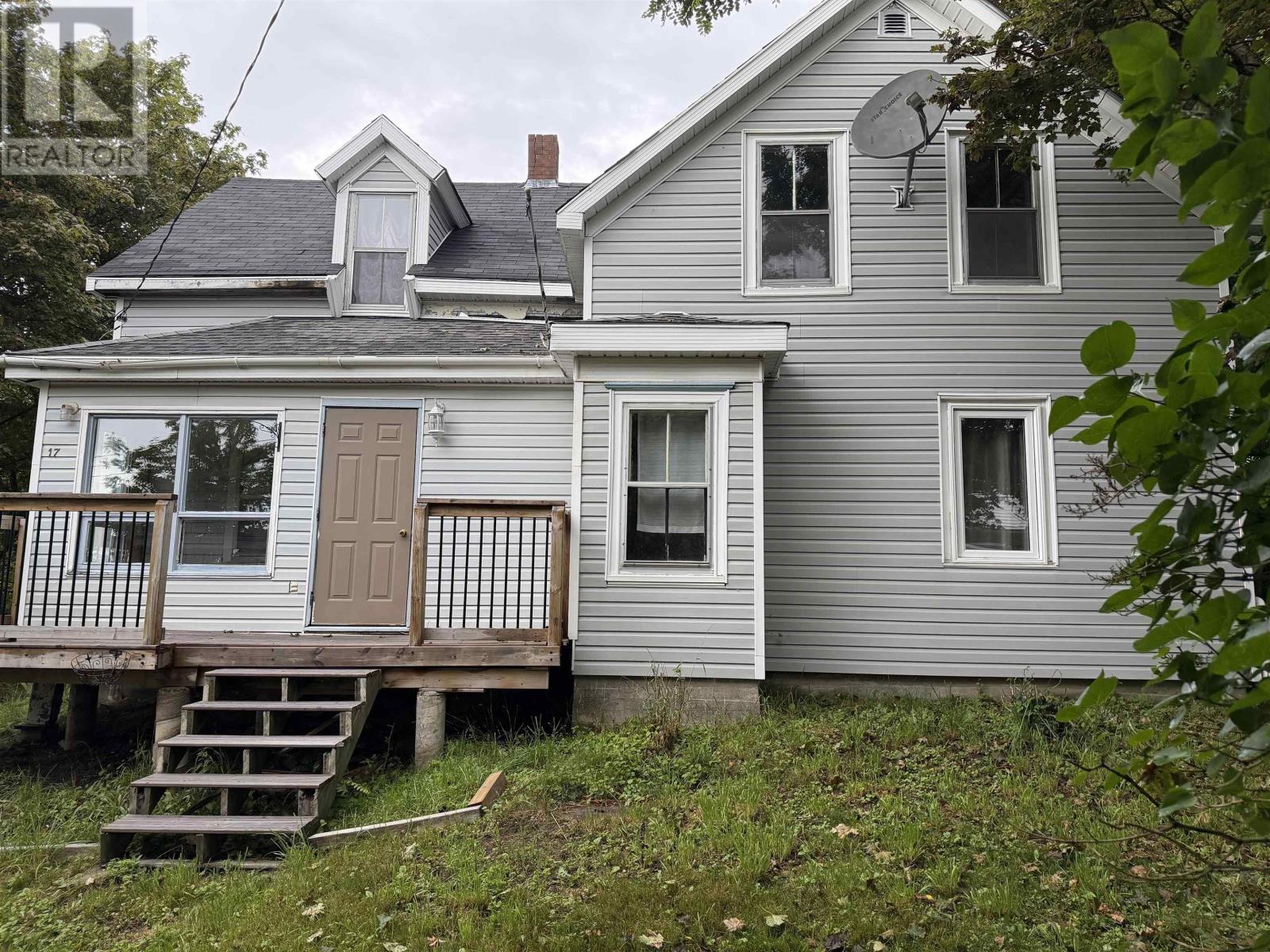 17 Mechanic Street, Trenton, Nova Scotia  B0K 1X2 - Photo 1 - 202619321