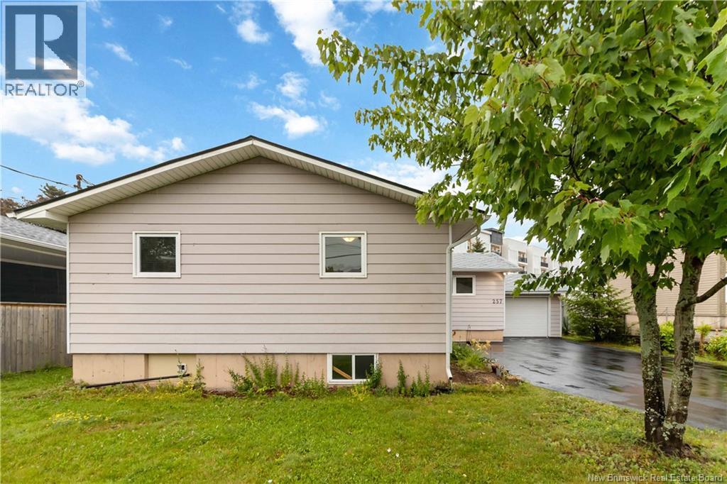 257 Reade Street, Moncton, New Brunswick  E1C 6S9 - Photo 2 - NB144988