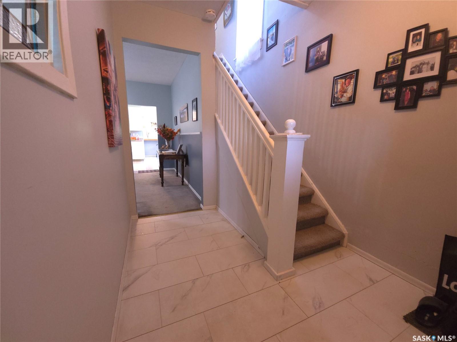 36 21st Street E, Prince Albert, Saskatchewan  S6V 1L8 - Photo 57 - SK043016