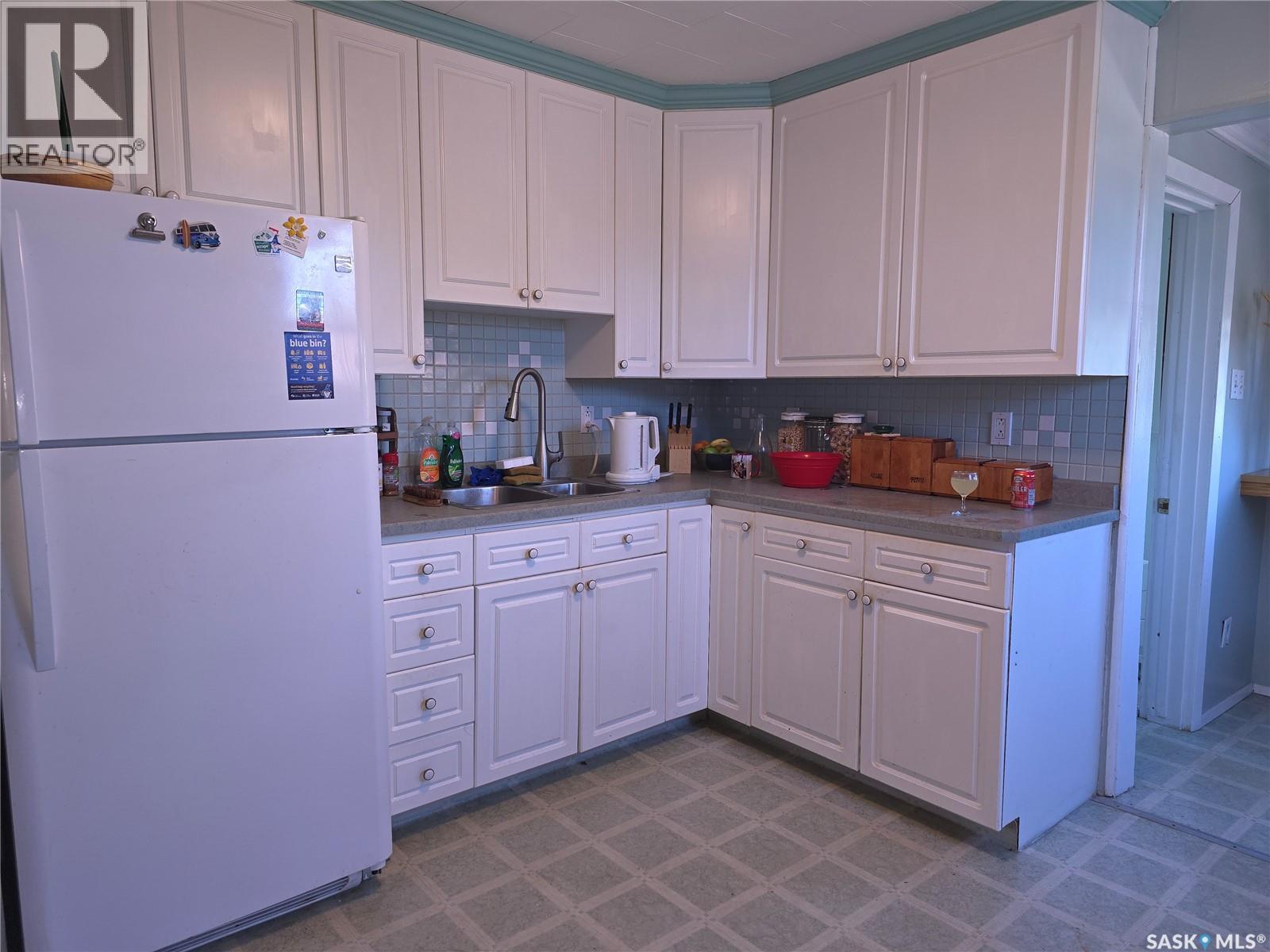 36 21st Street E, Prince Albert, Saskatchewan  S6V 1L8 - Photo 9 - SK043016